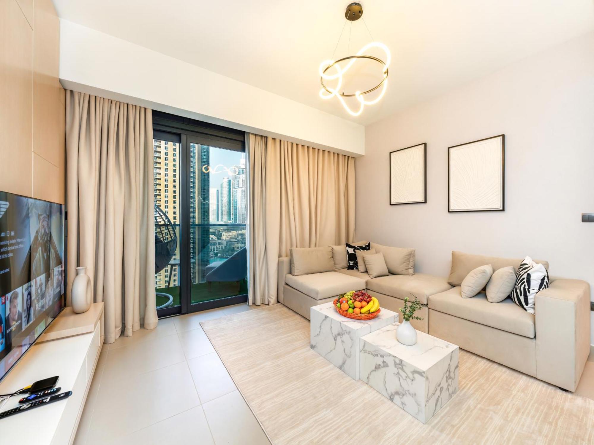 Exquisite 2 Bedroom I Burj Khalifa & Fountain Views I Free Gym, Pool, Parking, Wi-fi And Ps5 I By Skyline Serenity Apartamento *
