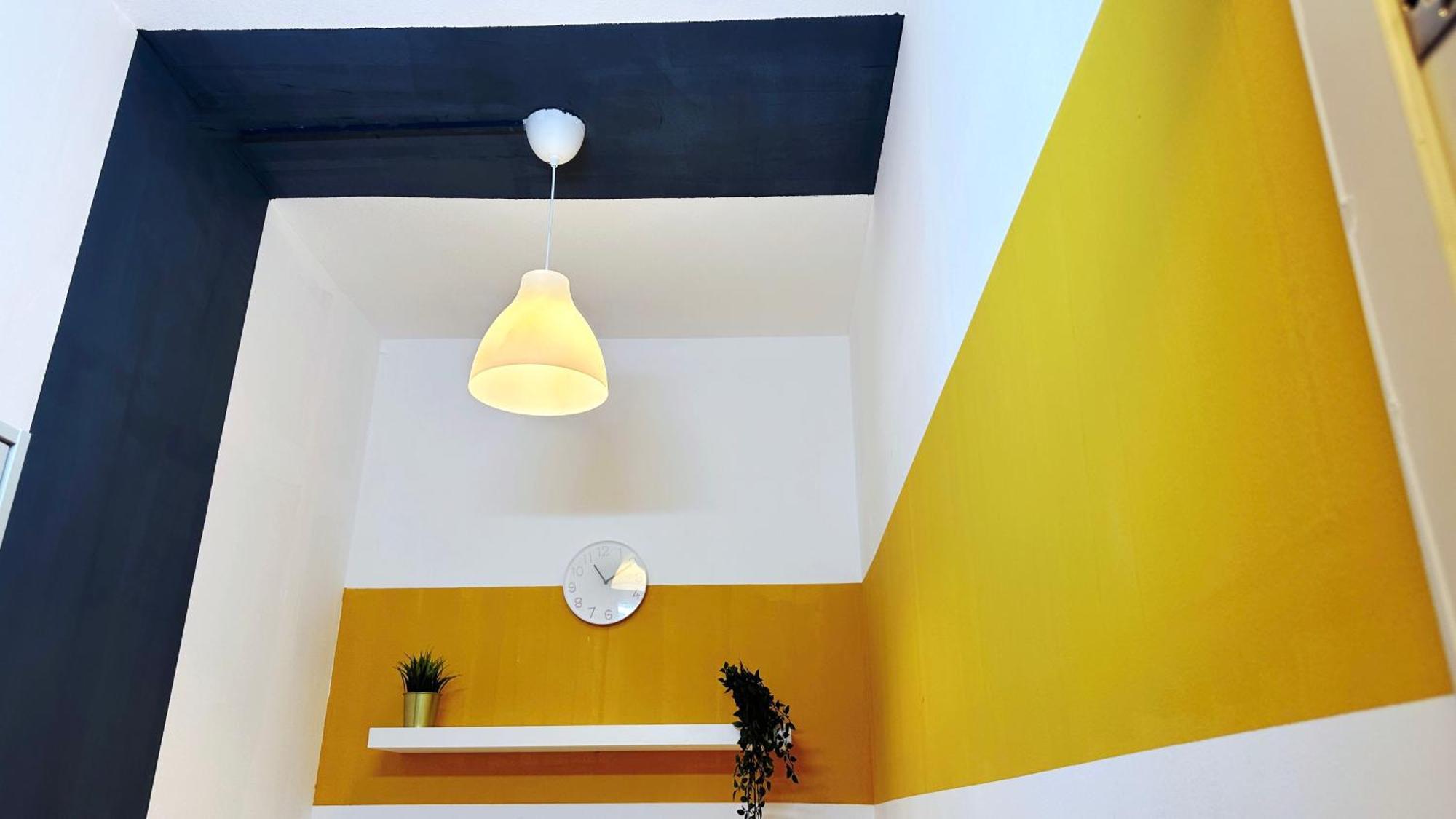 Blissful Partition In Bur Near Burjuman Metro * Dubái