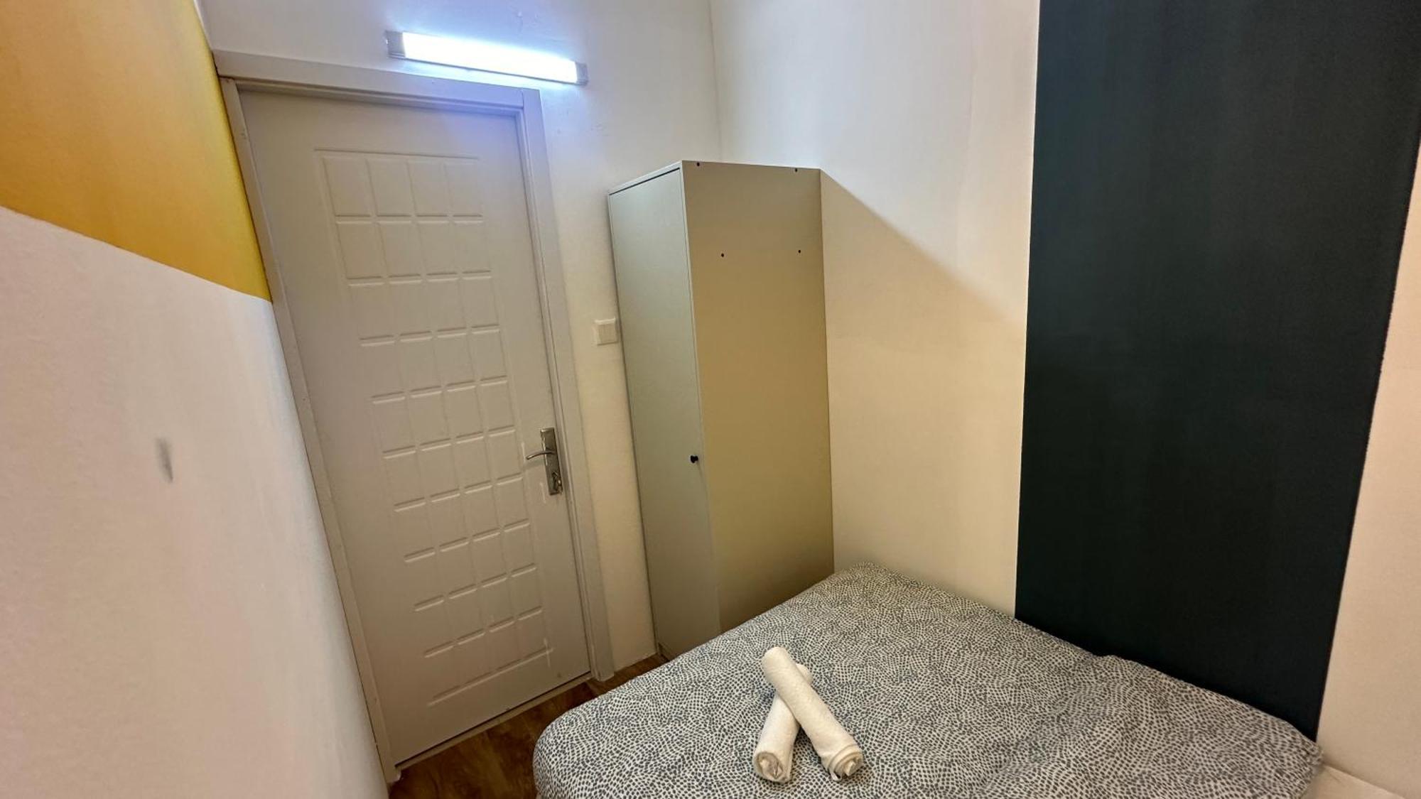Blissful Partition In Bur Near Burjuman Metro Dubái