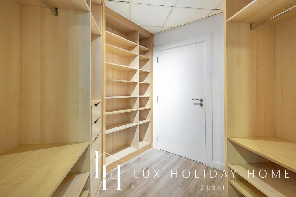 Lux - The Shoreline House Dubái