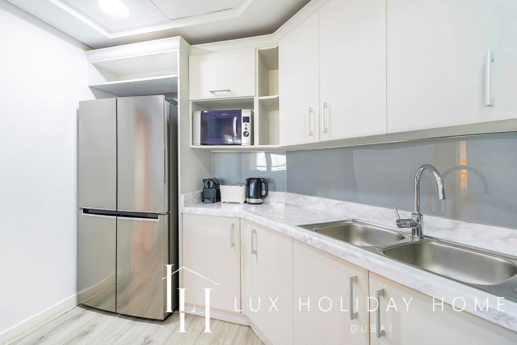 Lux - The Shoreline House * Dubái