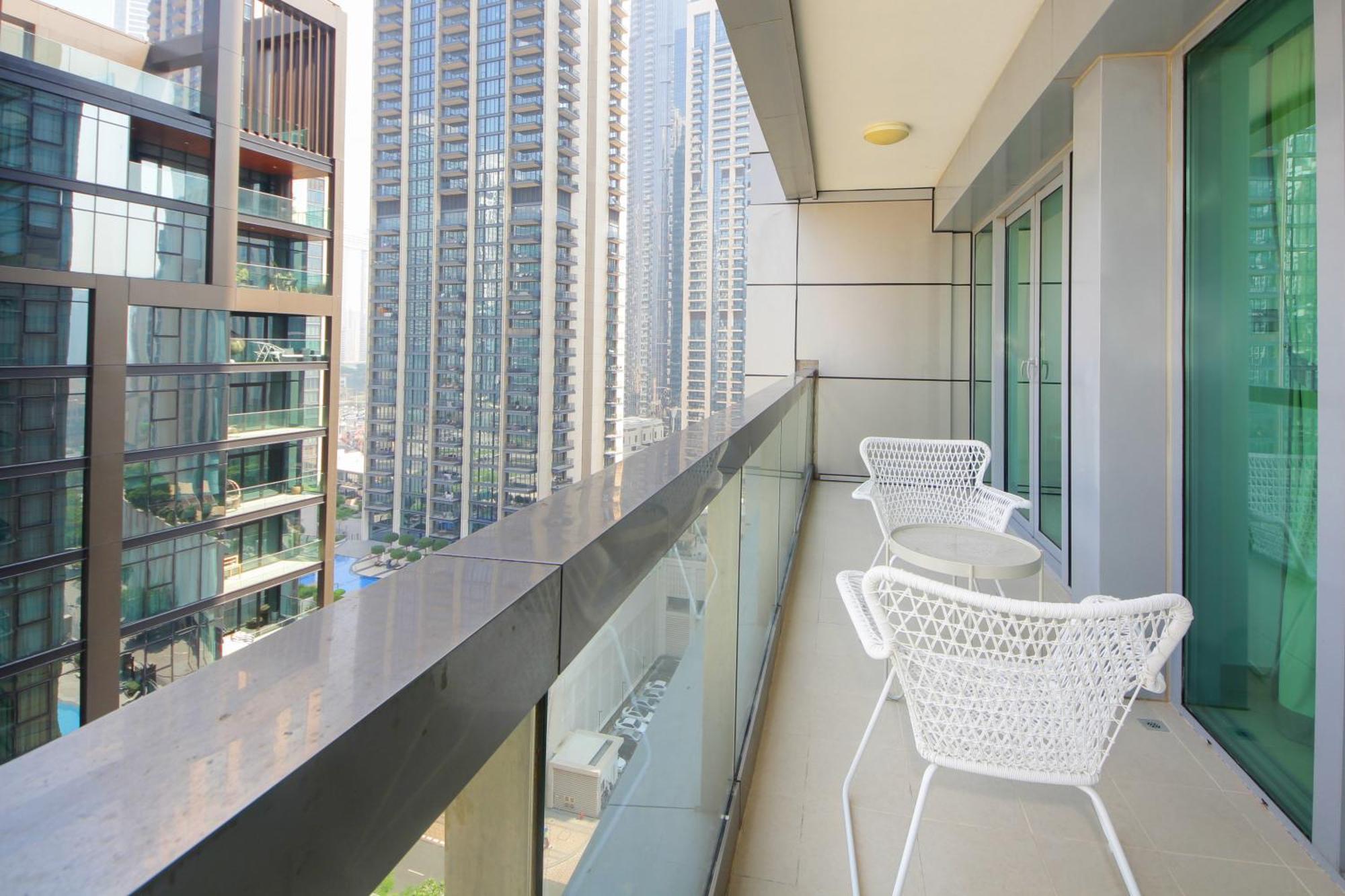 Spacious 1bhk In Downtown 8 Blvd * Dubaï