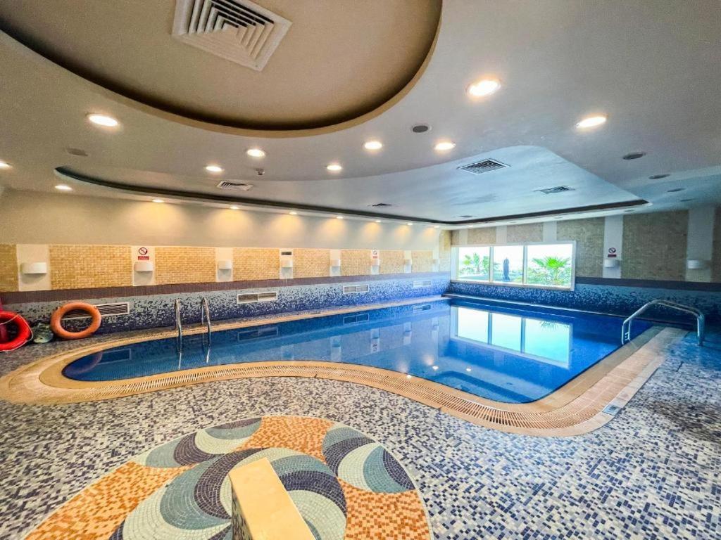 1 Bedroom Flat, Luxury Amenities, Opp & Club With Free Parking In Marina