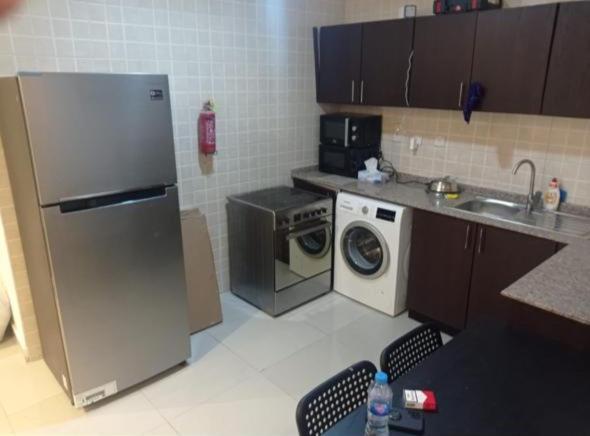 The Flex Partition Near Mall Of The Emirates Homestay Dubai