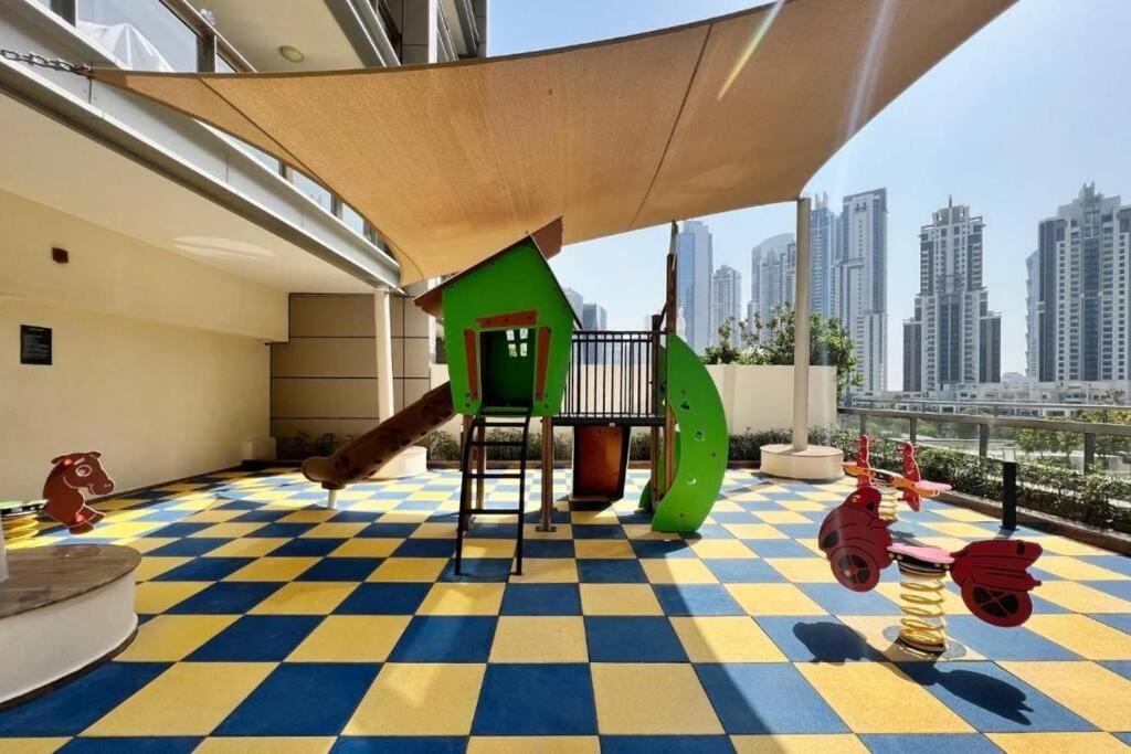 Spacious 1bhk In Downtown 8 Blvd Appartement Dubaï