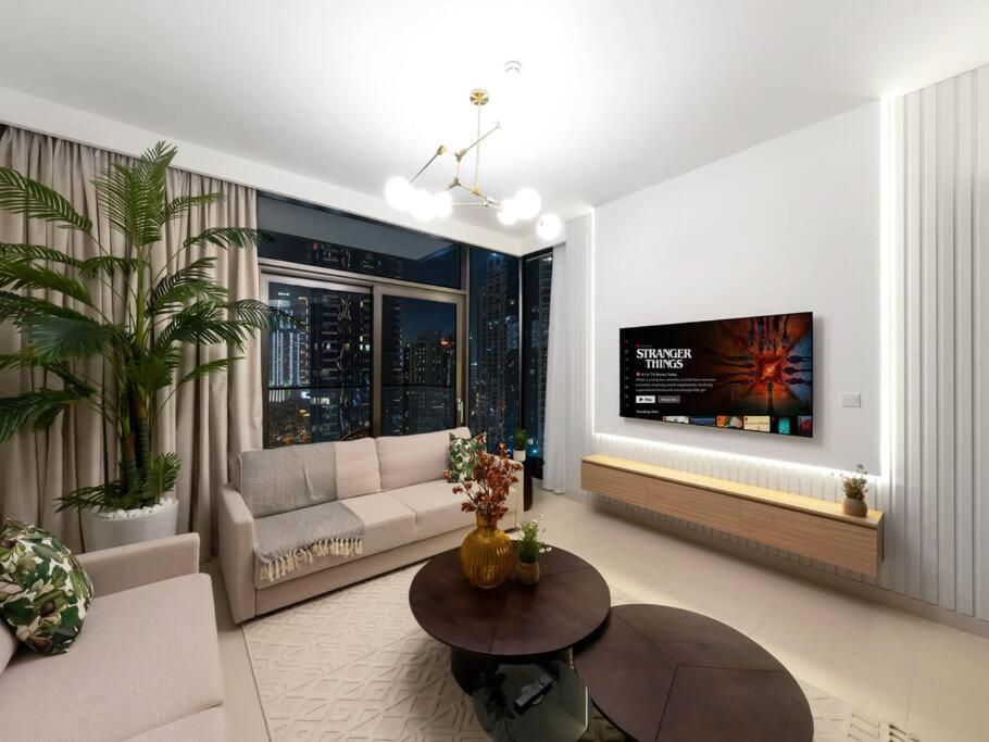 Apartamento 2br-fountain & Burj Khalifa View - Near Mall Dubái