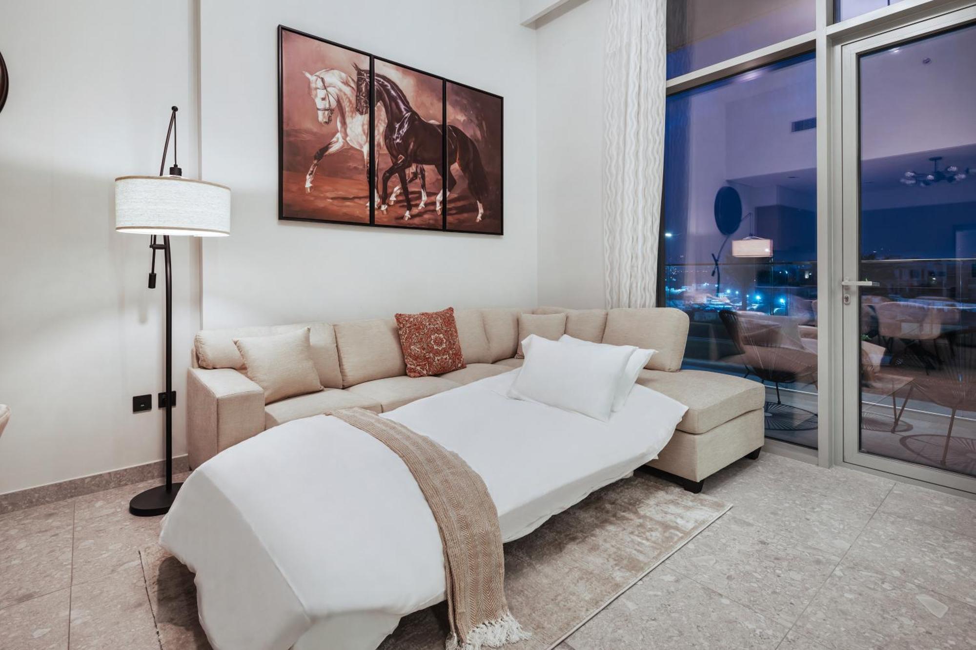 Apartemen Prestige 2 Bedroom In Golf Hills