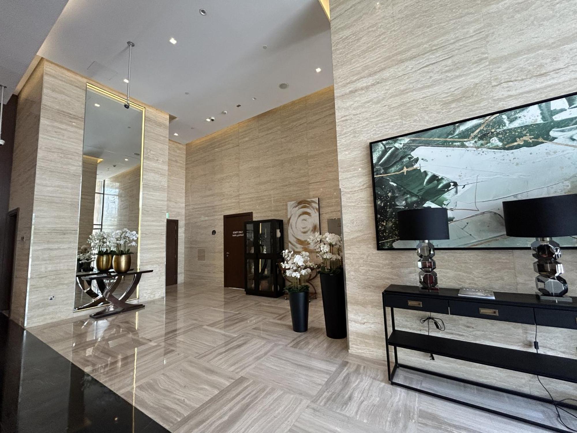 Apartamento Easygo - Cozy Stu In Damac Ghalia Jvc