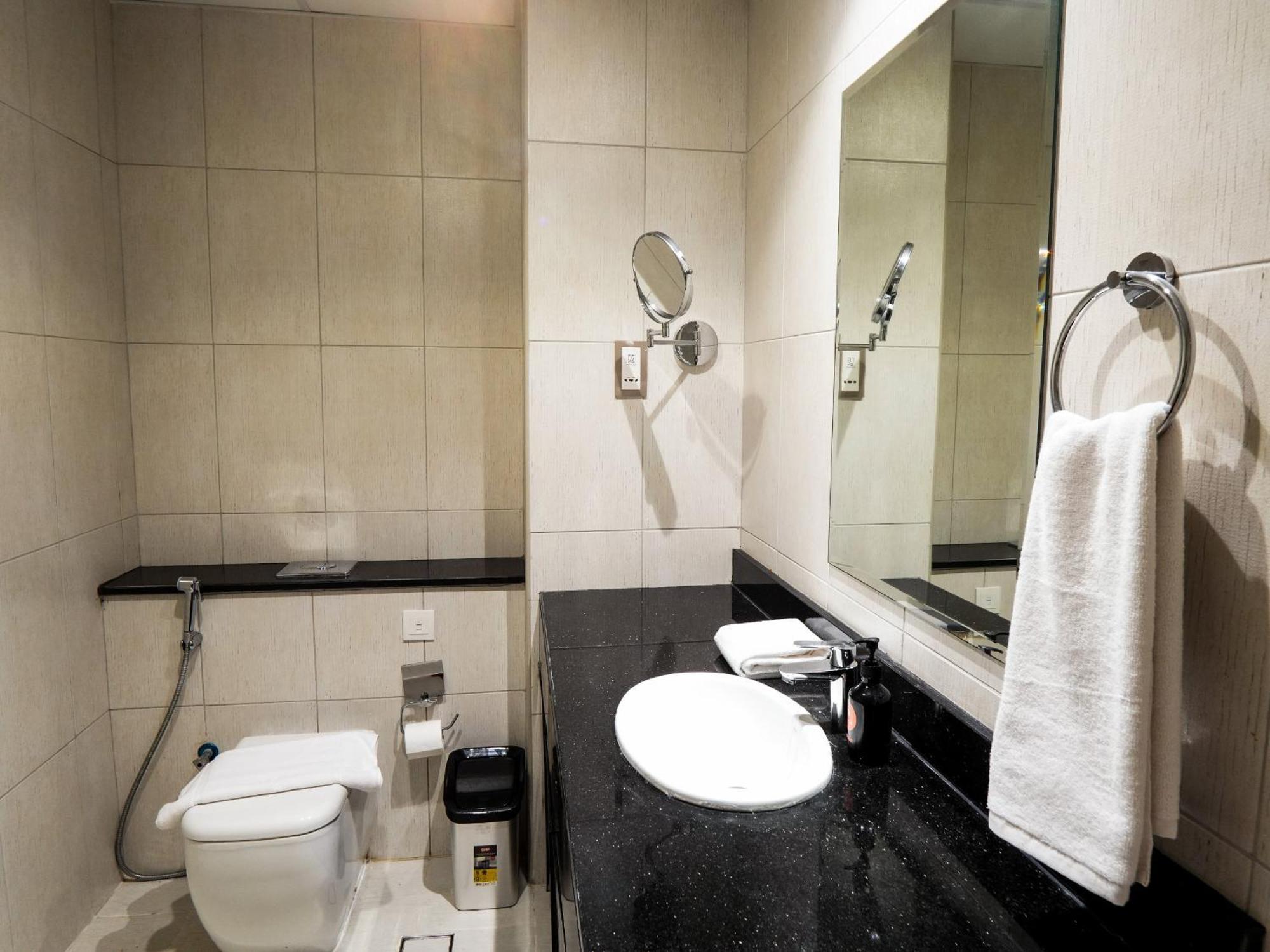 Easygo - Cozy Stu In Damac Ghalia Jvc