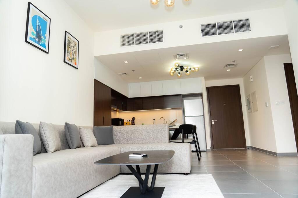 Trendy Promenade Living Creek Harbour * Dubaï