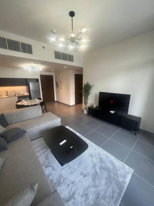 Trendy Promenade Living Creek Harbour * Dubaï