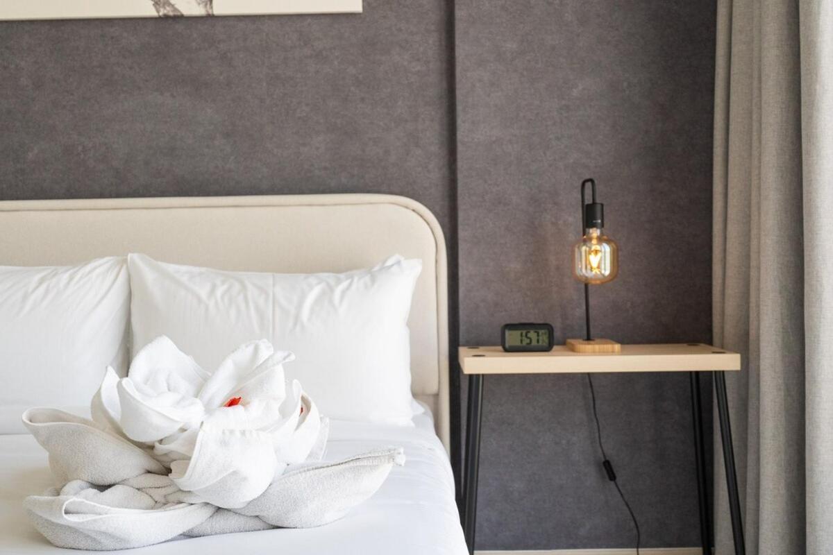Apartamento Minimalist Studio Perfect For 4 In Town Square! *