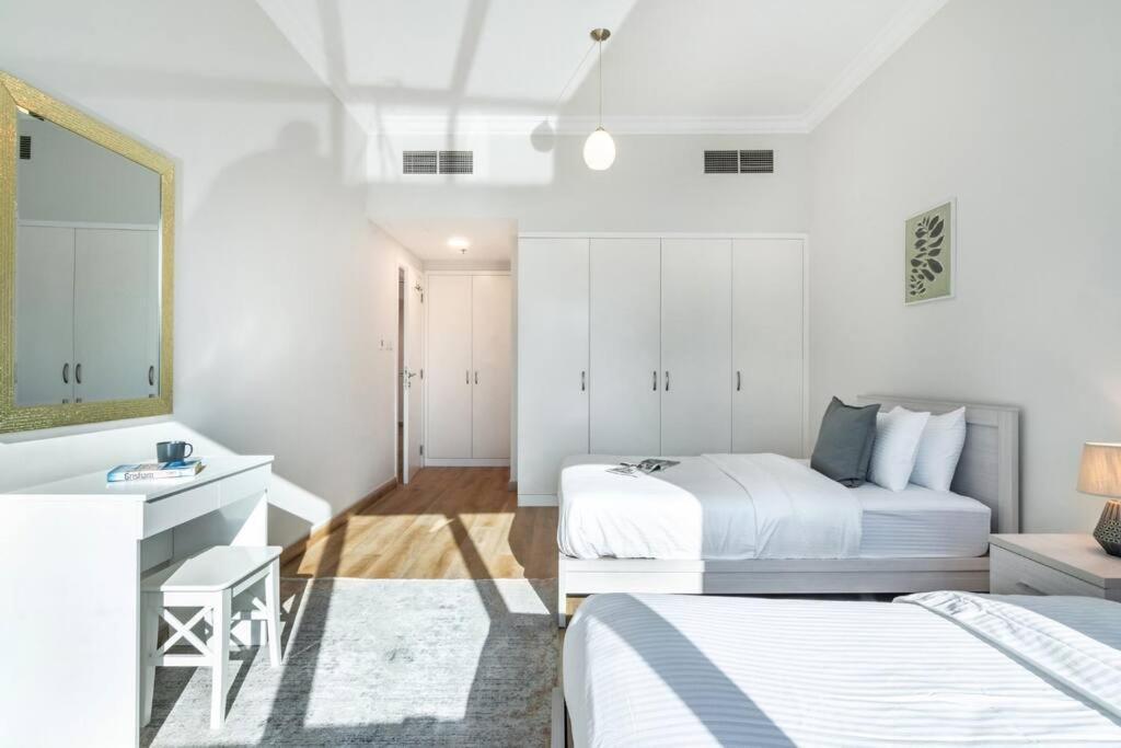 Apartment First Class 1br Stylish With Burj Khalifa View Dubai