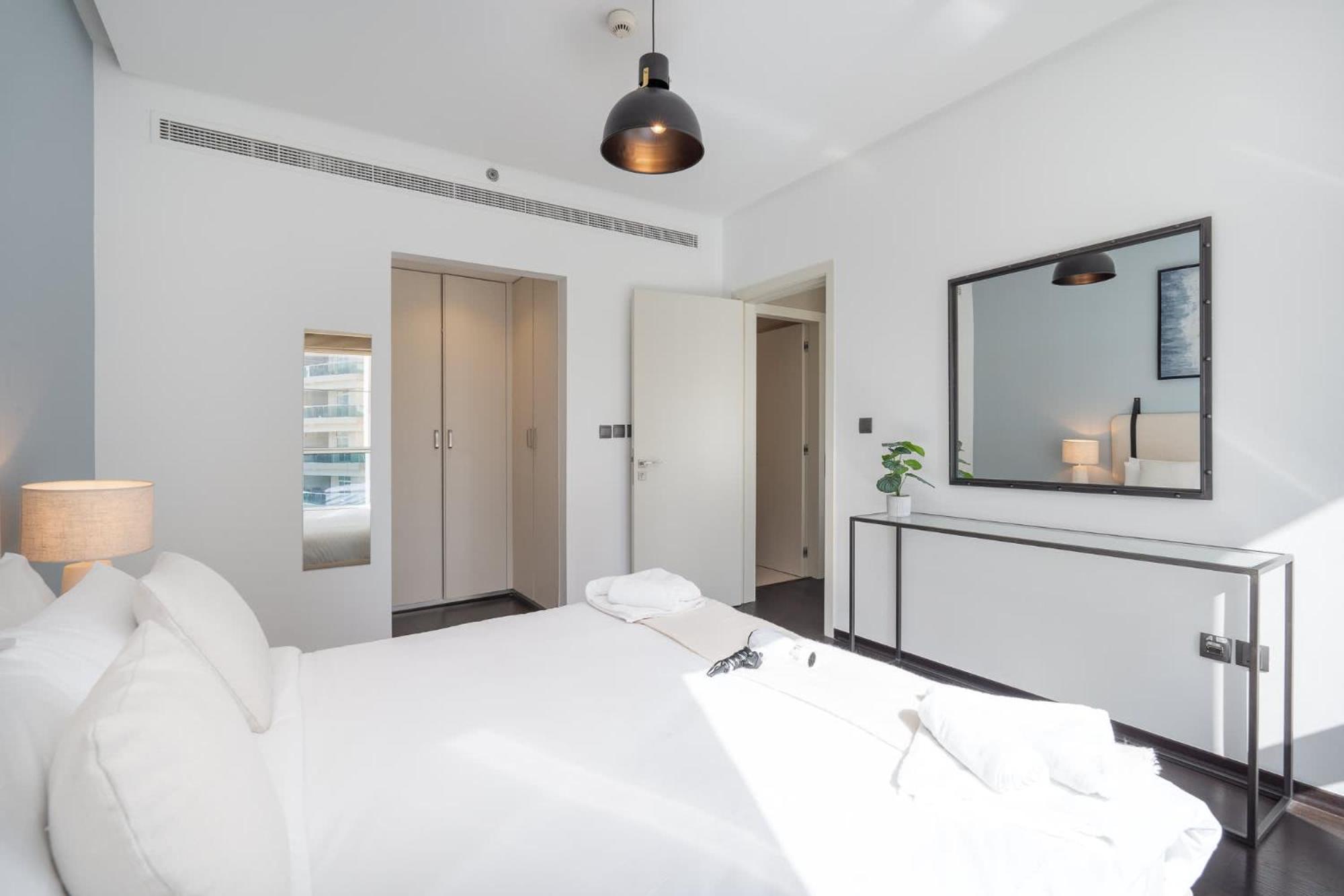 Warm 1-bedroom At West Avenue Tower Near Marina Beach! Dubái