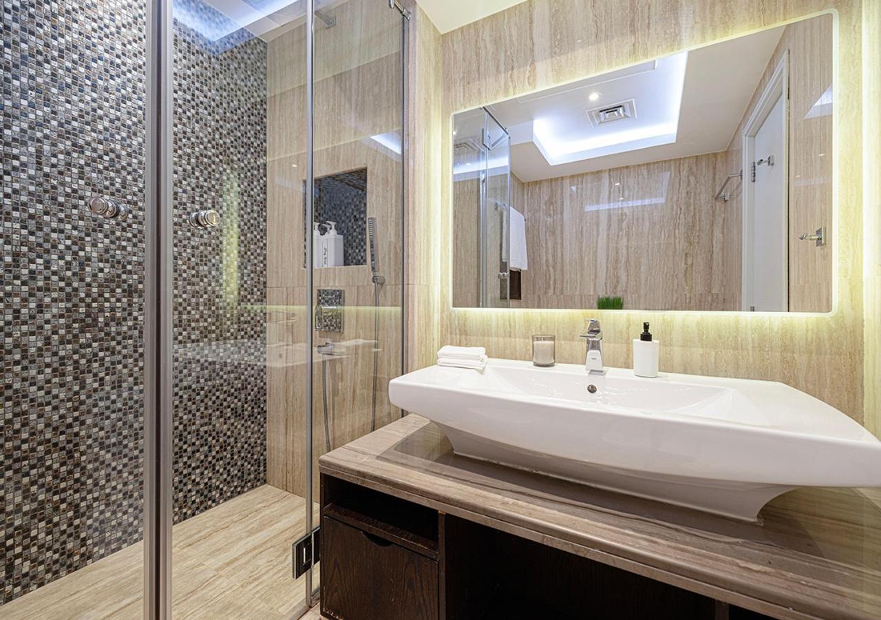 Lägenhet Luxury Sea View Beachfront 3 Bedroom Apt, Jbr