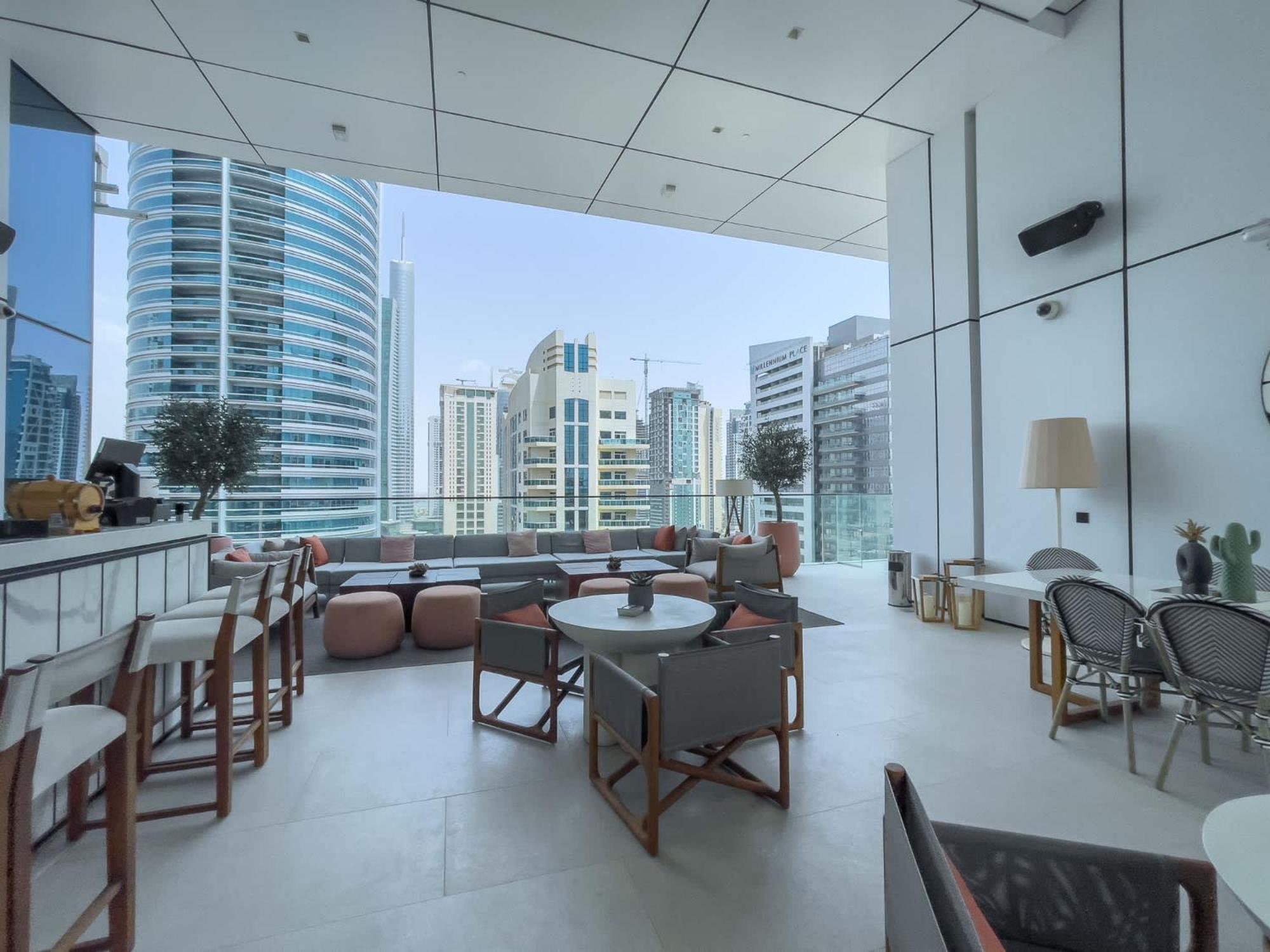 Stylish 3-bedrooms With An Elegant Dining Area In The Heart Of Marina! Dubái