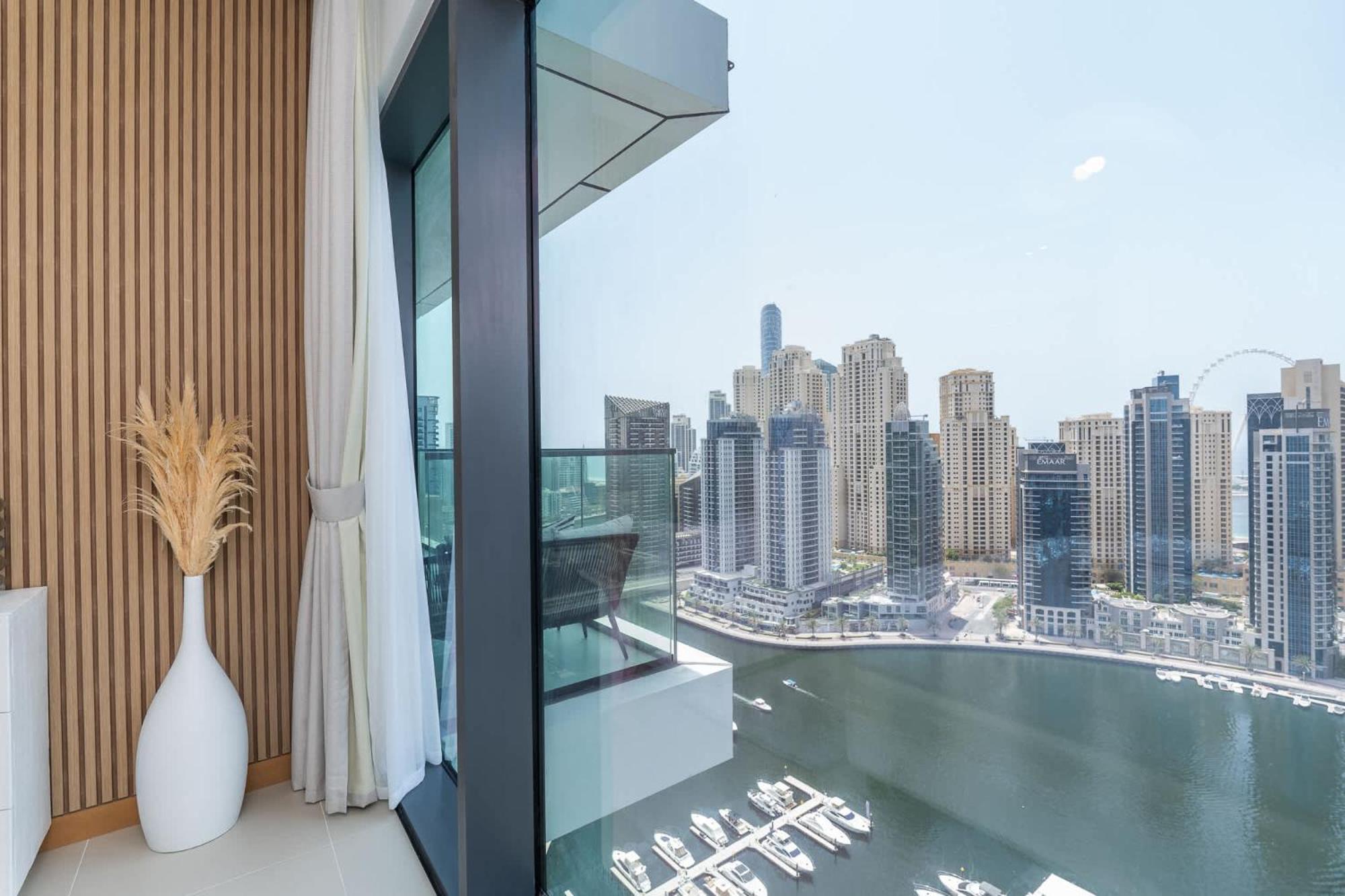 Stylish 3-bedrooms With An Elegant Dining Area In The Heart Of Marina! Apartamento Dubái