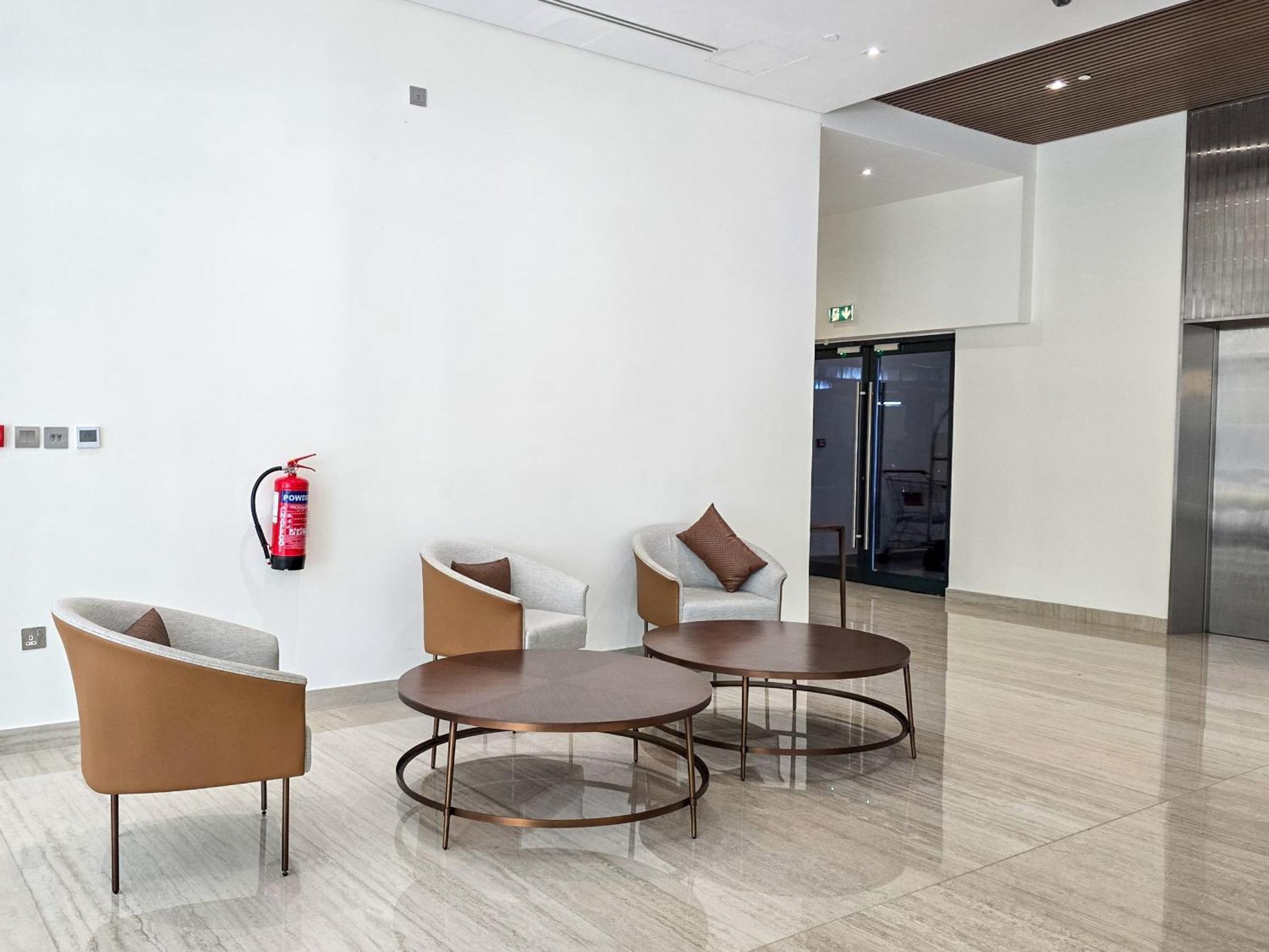 Apartamento Easygo- Lavish Stu With Pool View In Azizi Riviera *