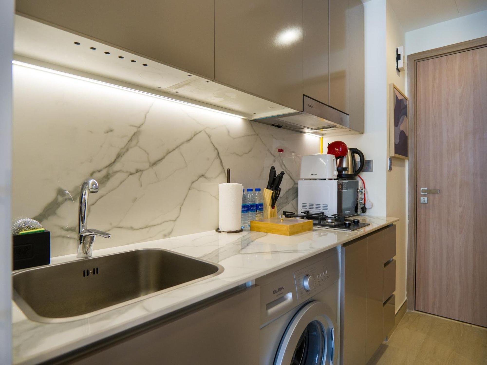 Apartamento Easygo- Lavish Stu With Pool View In Azizi Riviera
