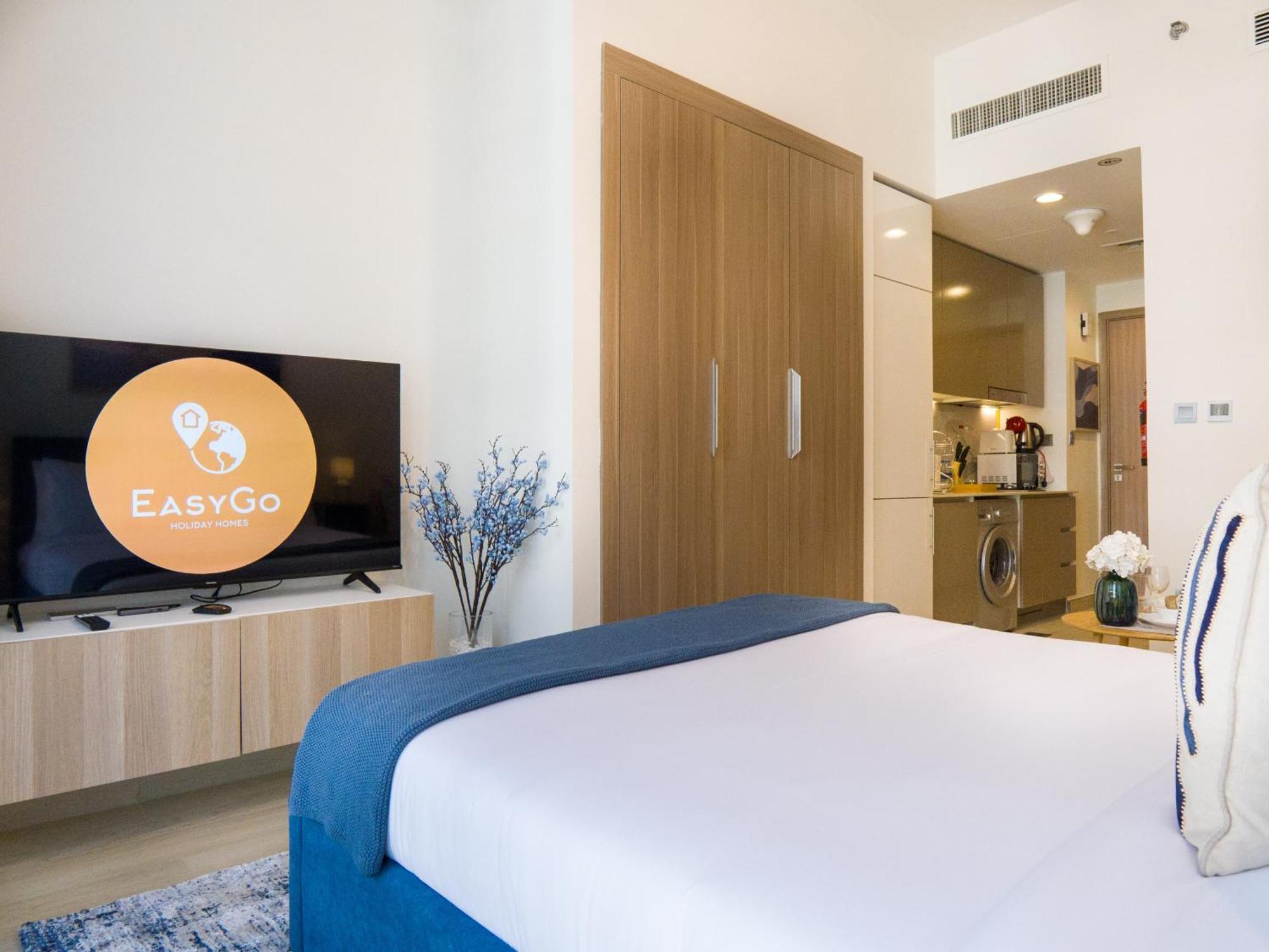 Apartamento Easygo- Lavish Stu With Pool View In Azizi Riviera Dubai