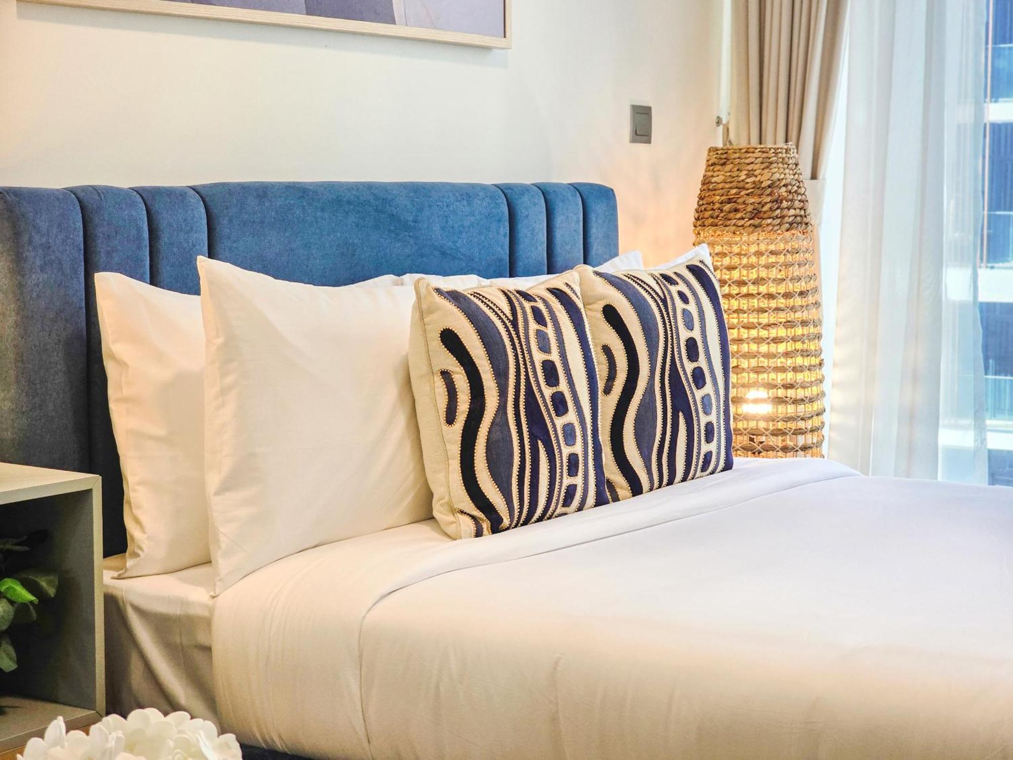 Appartement Easygo- Lavish Stu With Pool View In Azizi Riviera Dubai