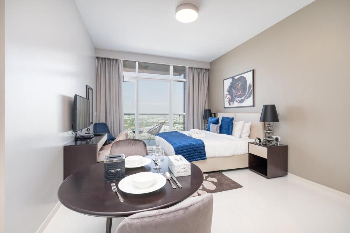 Stylish In Damac Hills With Skyline Views Appartement