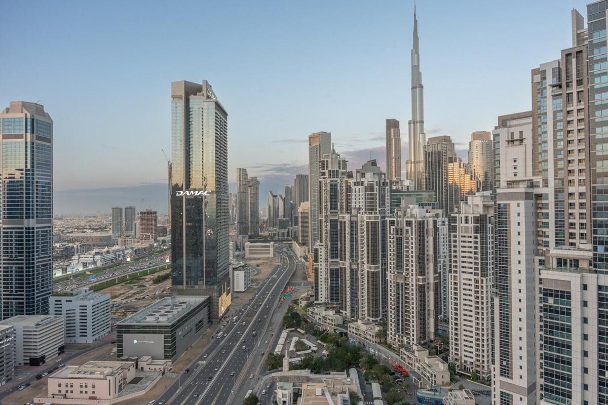 Classy 2-bedrooms With Vintage-inspired Furniture At Executive Tower M! * Dubaï