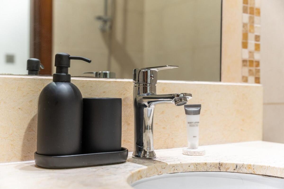 Classy 2-bedrooms With Vintage-inspired Furniture At Executive Tower M!
