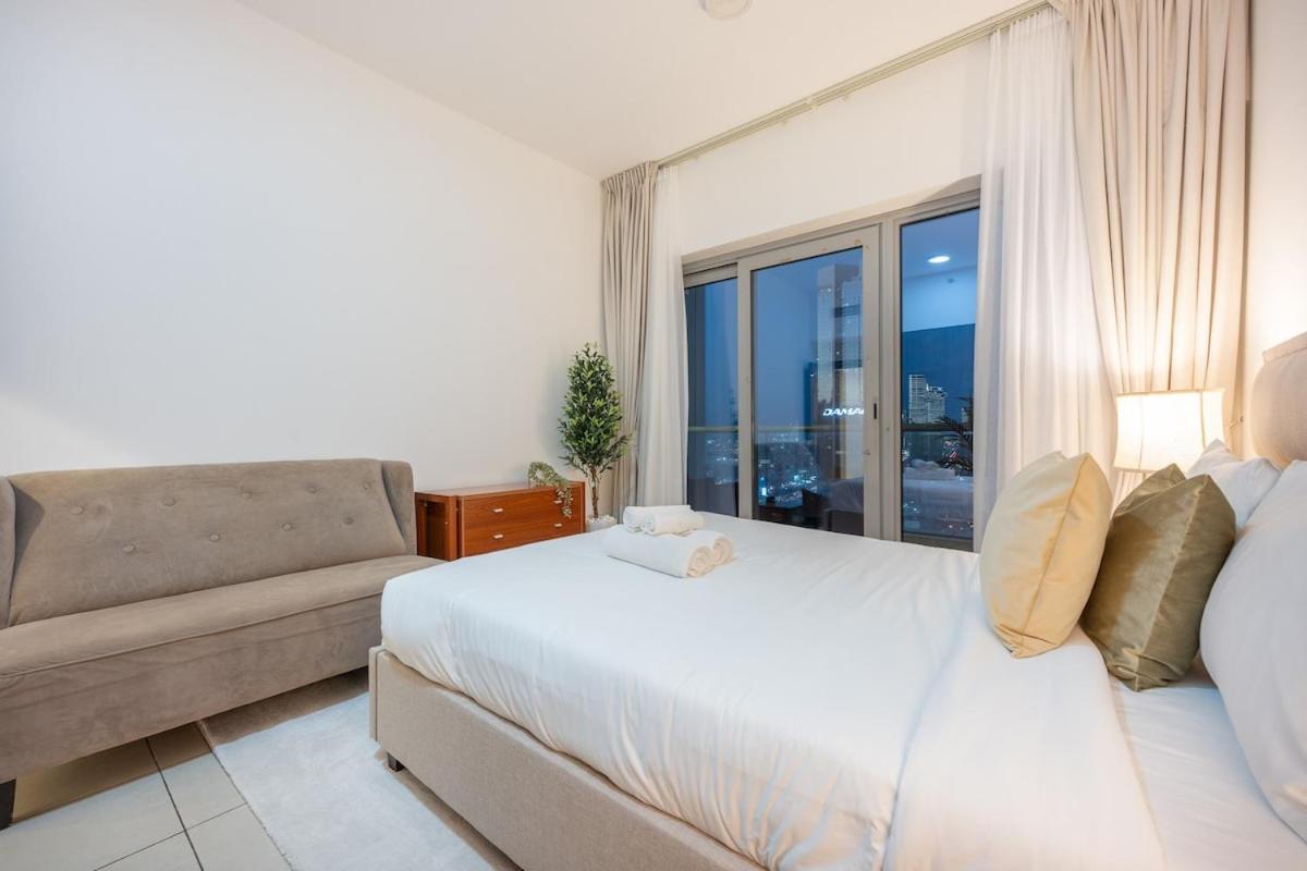 Appartement Classy 2-bedrooms With Vintage-inspired Furniture At Executive Tower M! *