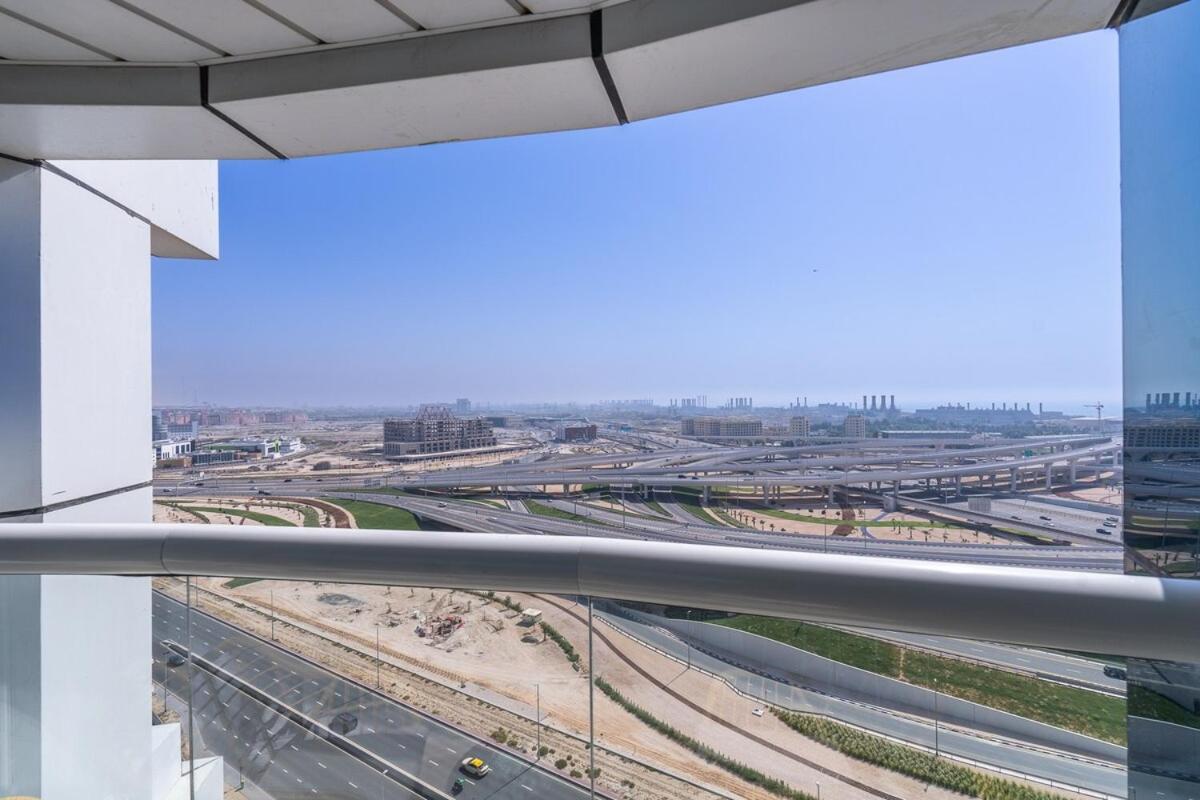 Classy 1-bedroom In Jumeirah Lakes Towers With View!