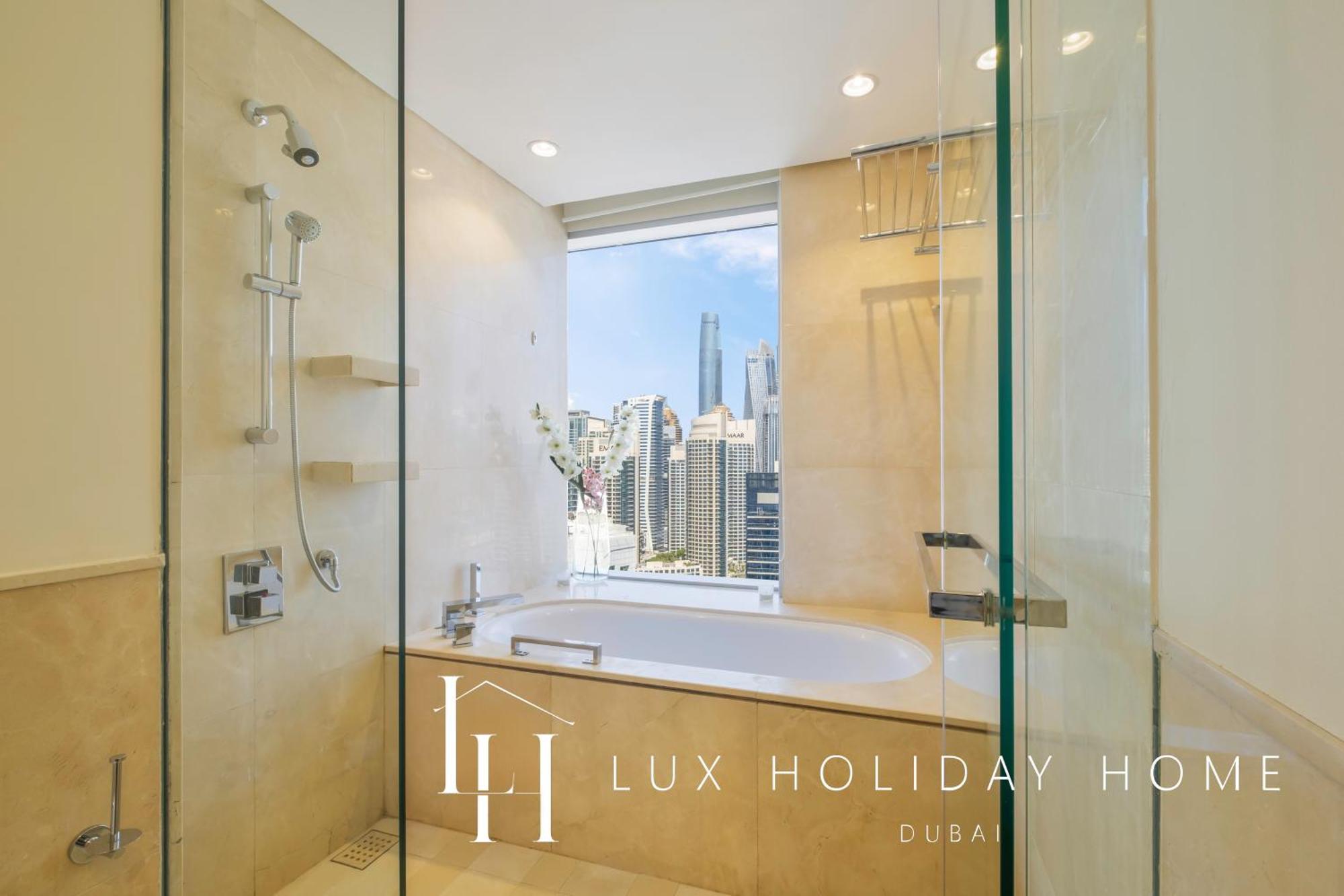Lux The Jw Marina 3 *