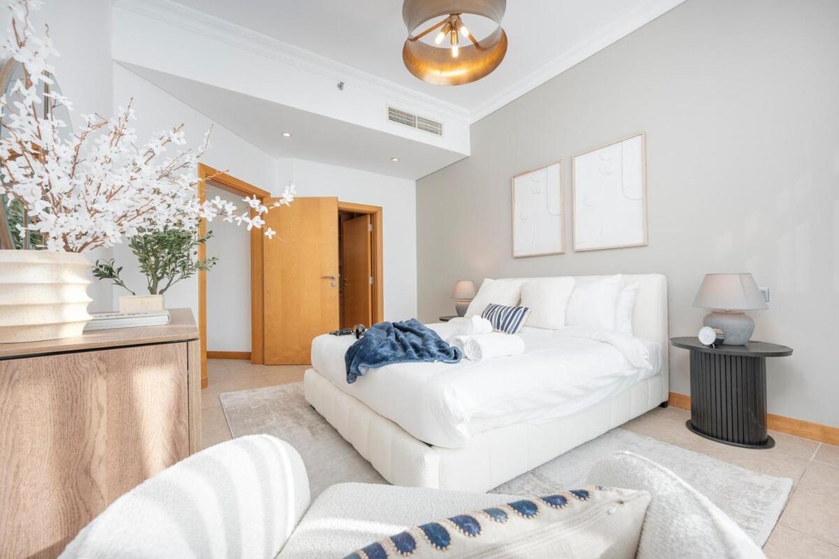 Apartament 3-bed Sleeps 7 In Palm Jumeirah *