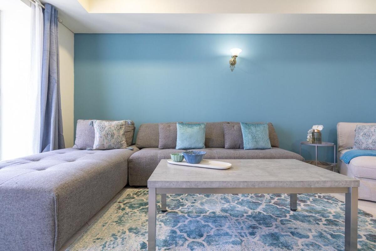Apartamento Stunning 1-bedroom With Marina Views