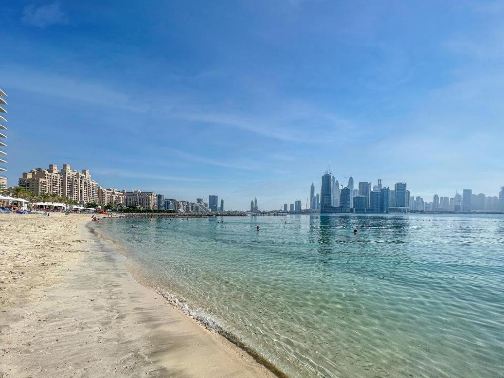 Appartement Waves - Palm Jumeirah With Balcony & Beachfront Views *