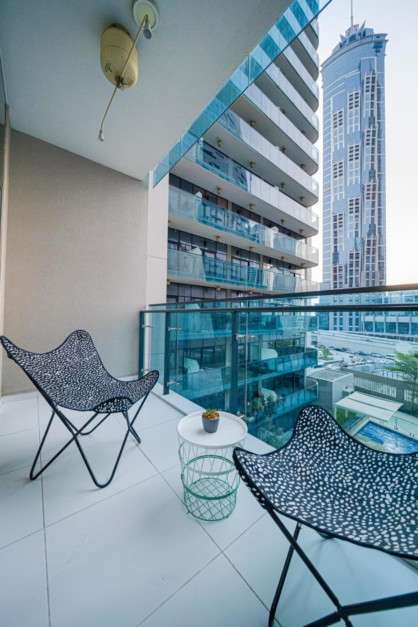 Chic 1br Getaway- 4min Walk To Business Bay Metro & 10min To Burj Khalifa * Dubái