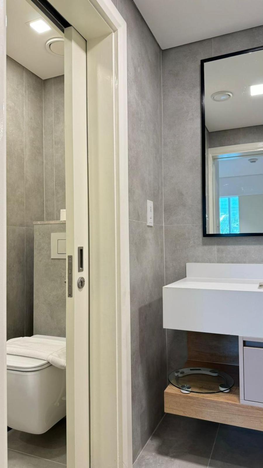 Dayf-lft 2 Bedroom In The Heart Of Downtown Walking Distance To Burj Khalifa Park *