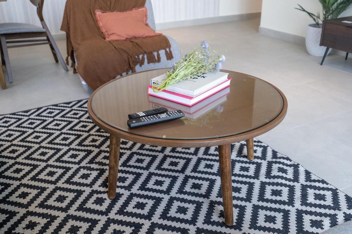 Appartement Stylish 2-bedroom With Modern Living In Marina
