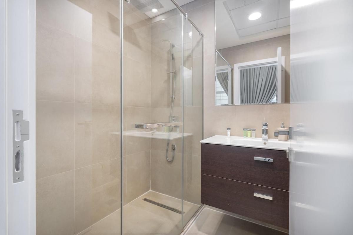 Stylish 2-bedroom With Modern Living In Marina Dubaï