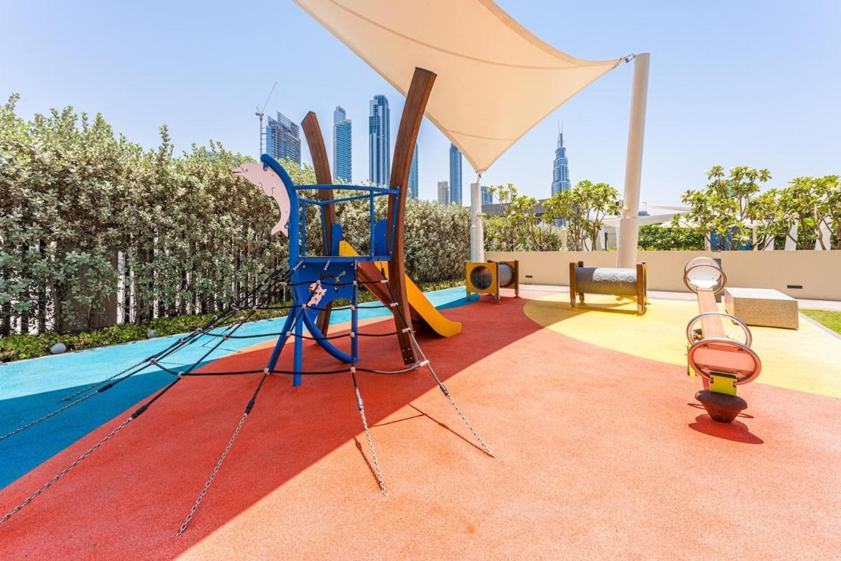 Bright & Beautiful 2-bedroom In Downtown * Dubai