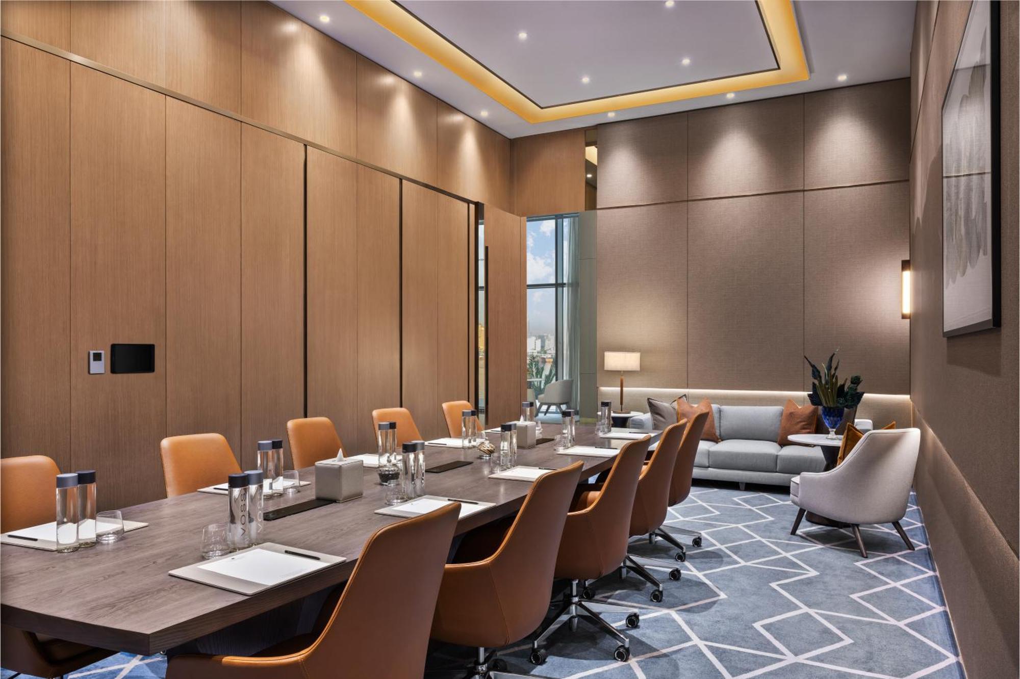 Address Creek Harbour Hotel 5*