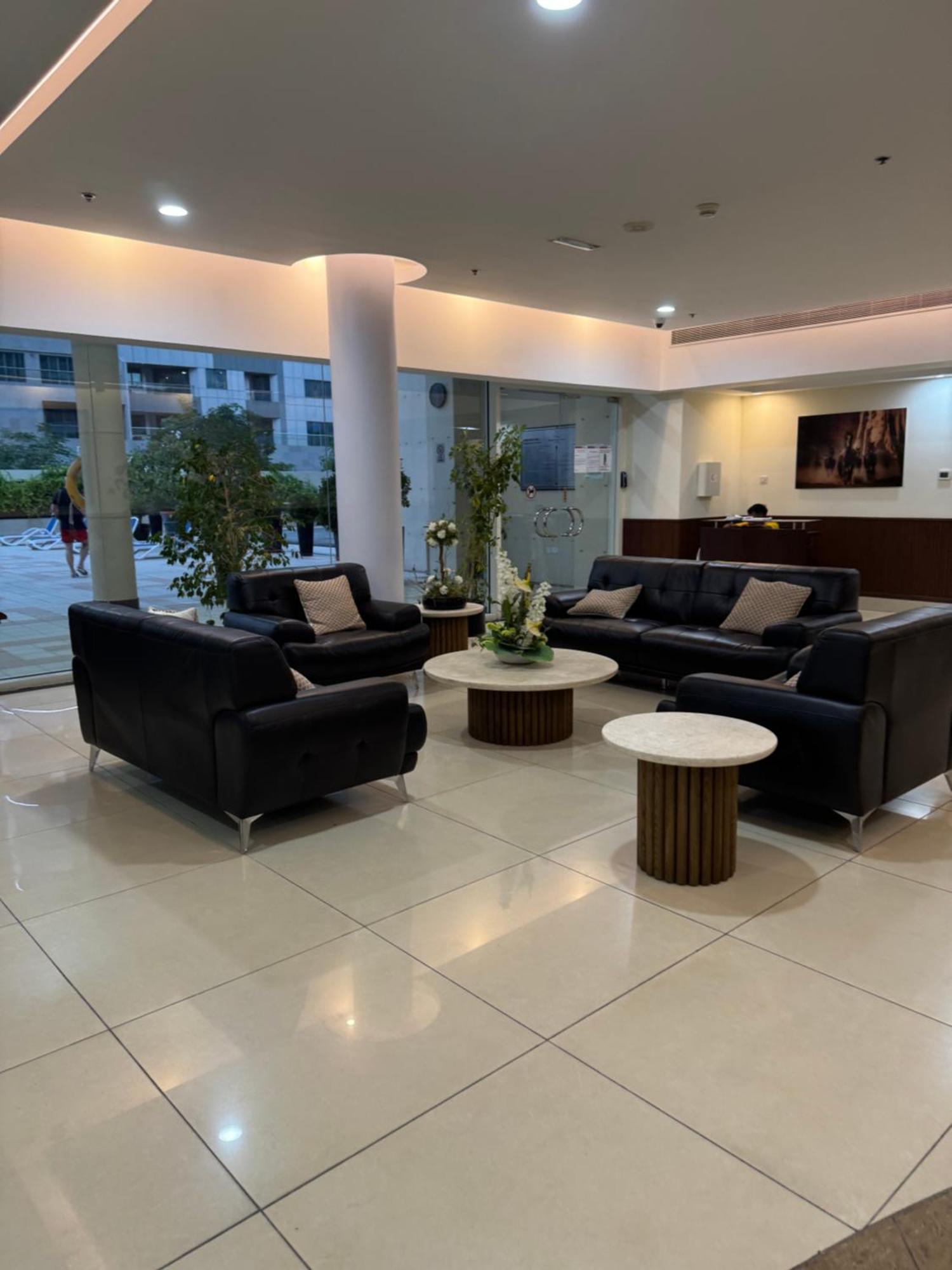Golden Hour Marina View Apartment Dubai