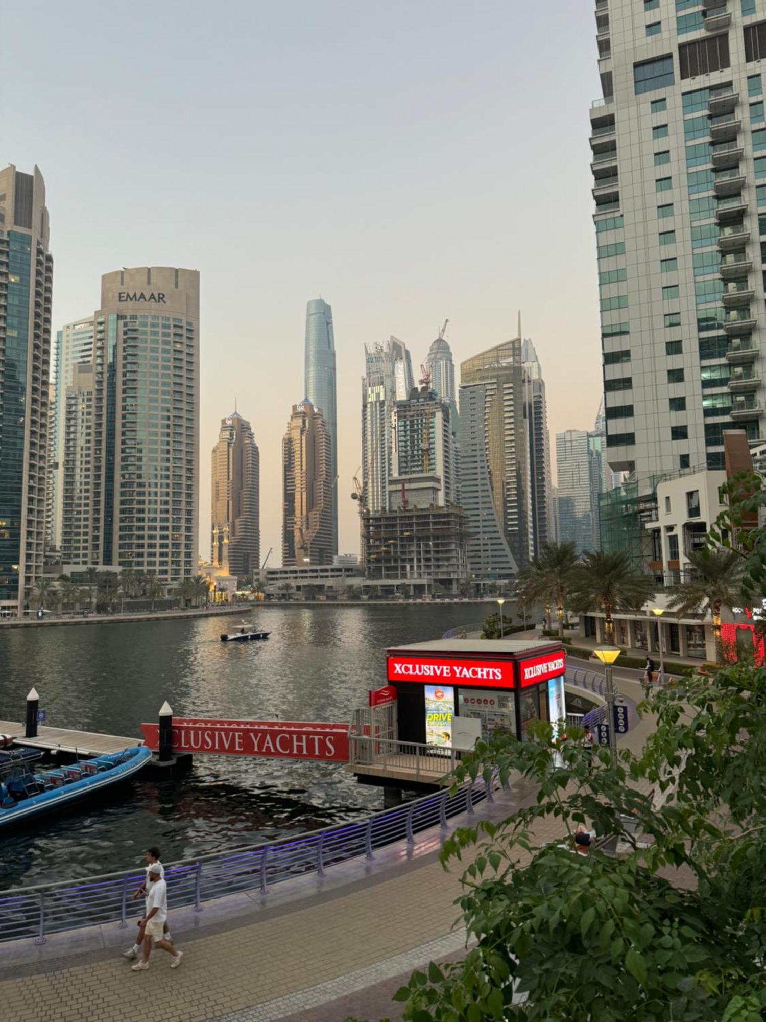 Golden Hour Marina View * Dubai