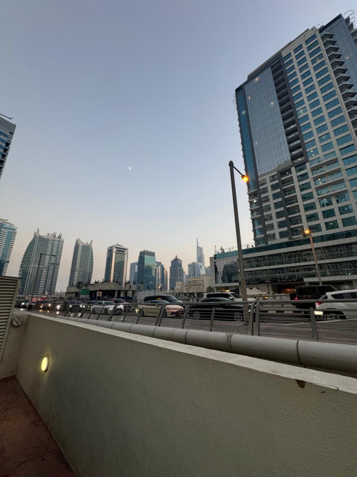 Apartment Golden Hour Marina View