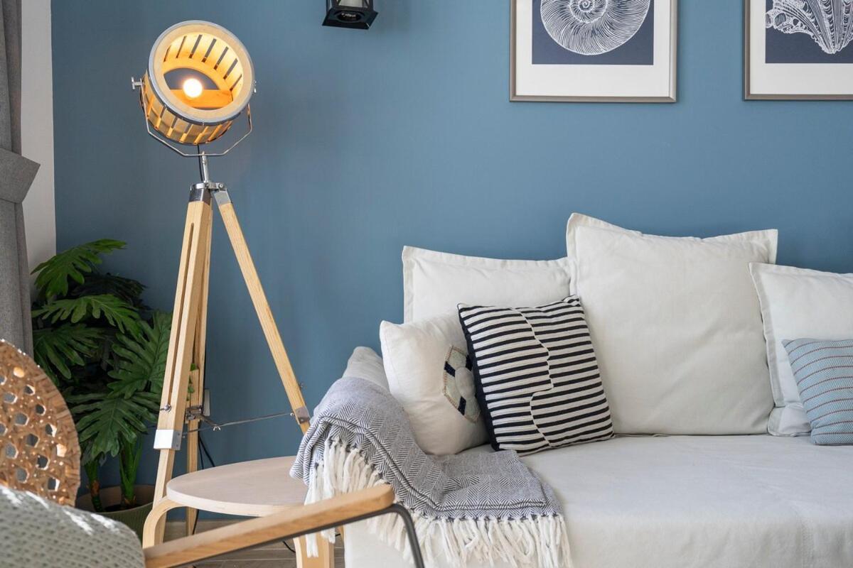Apartment Airy 1-bedroom Coastal-style In Marina