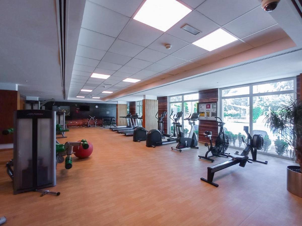 Apartemen Warm 2-bedrooms With Modern Kitchen Interior In The Greens! Dubai