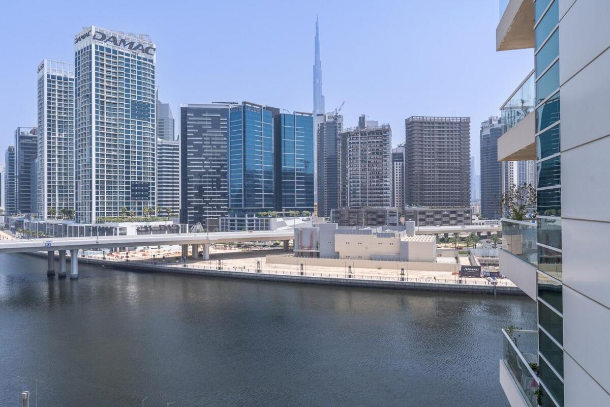 Artistic 1-bedroom Perfect For Couple At Mayfair Tower, Business Bay!