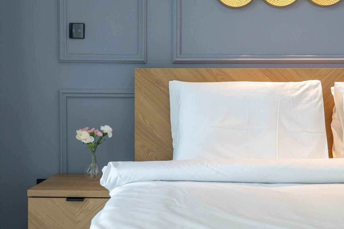 Artistic 1-bedroom Perfect For Couple At Mayfair Tower, Business Bay!