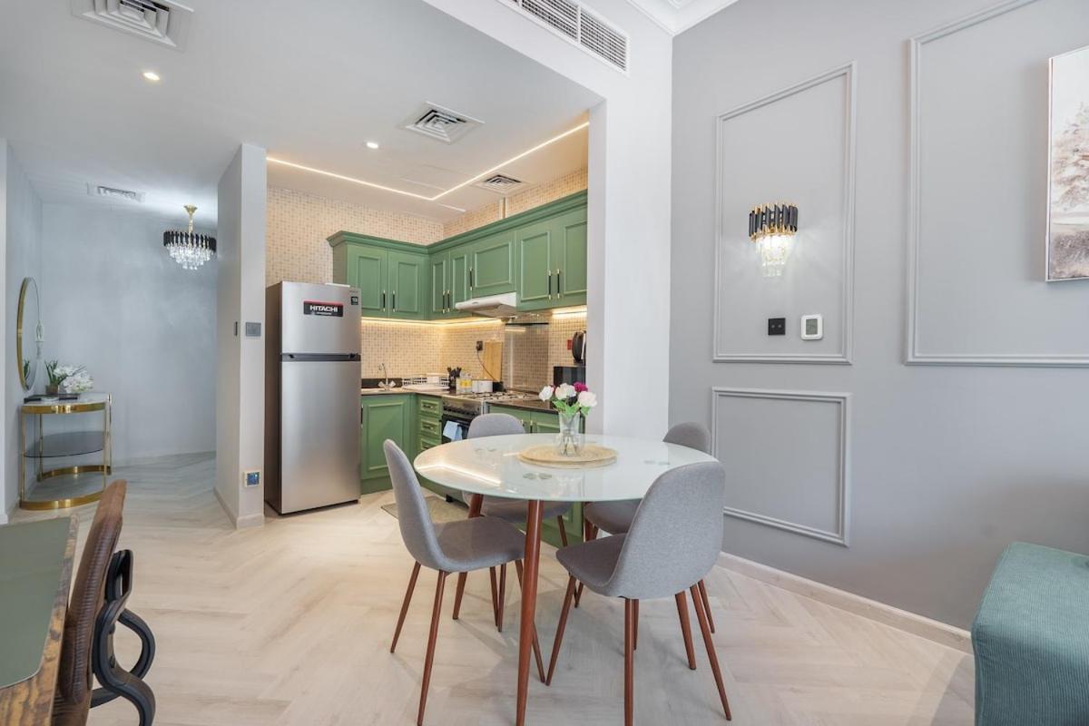 Artistic 1-bedroom Perfect For Couple At Mayfair Tower, Business Bay! *