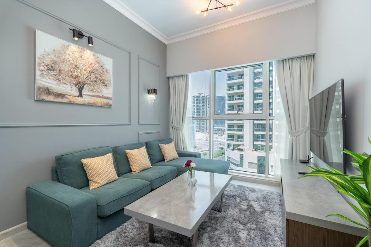 Artistic 1-bedroom Perfect For Couple At Mayfair Tower, Business Bay! *