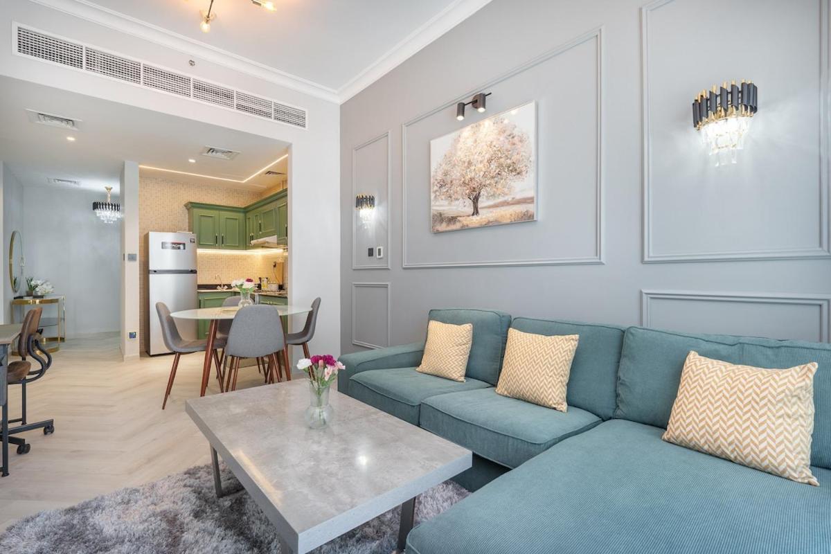 Artistic 1-bedroom Perfect For Couple At Mayfair Tower, Business Bay! * Dubaï